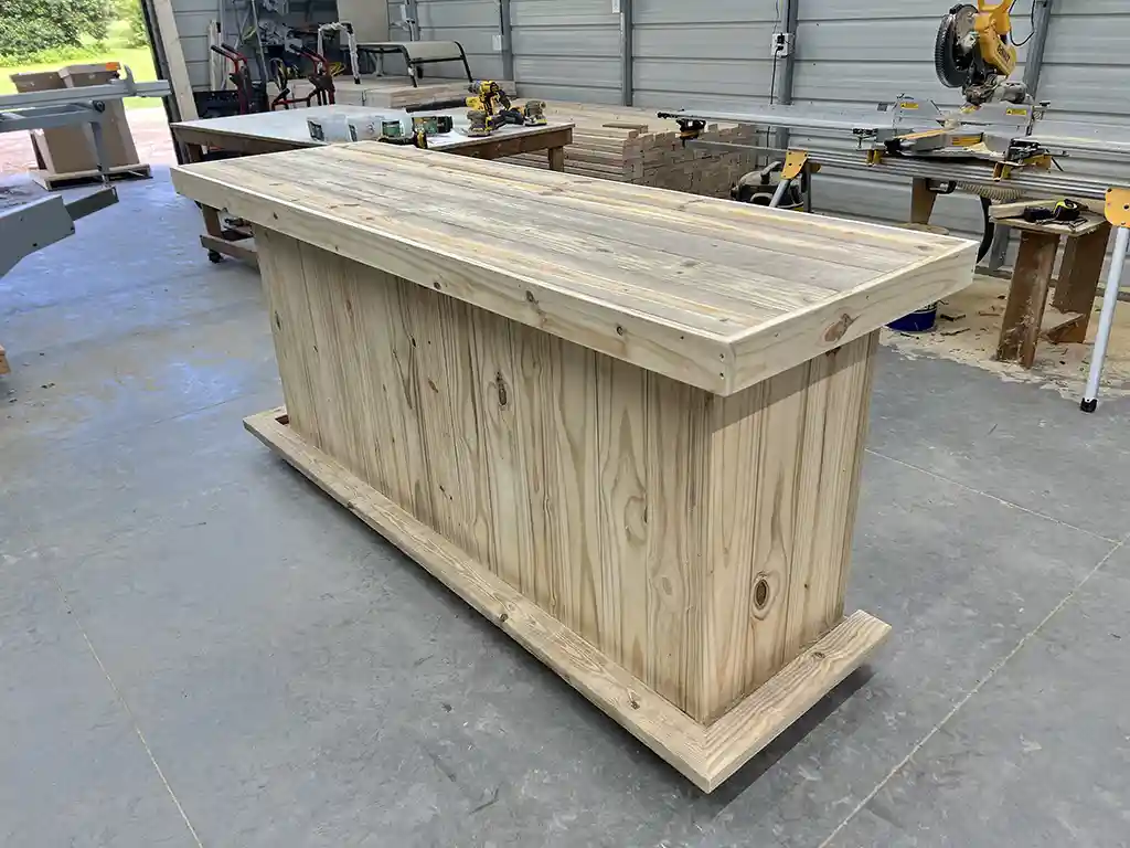 Straight Ace Outdoor Home Bar w footrail mini-fr space 2 Straight Ace Outdoor Home Bar w footrail mini-fr space