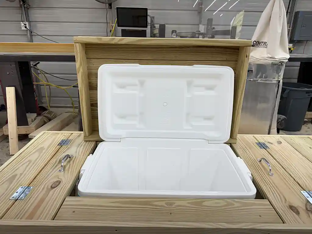 Mobile Outdoor Cooler Table 4 Mobile Outdoor Cooler Table